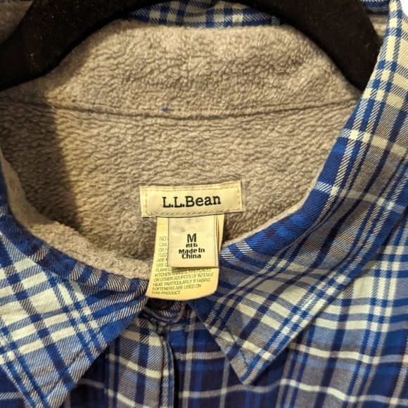 LL Bean Women's Fleece Lined Blue & White Plaid Button up Longsleeved Shirt (M) - Picture 4 of 5